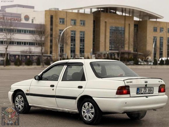 sorunsuz 1.6 motor yeni kasa escort