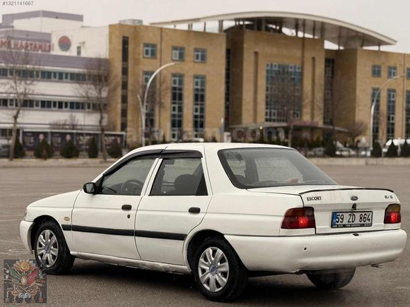 sorunsuz 1.6 motor yeni kasa escort