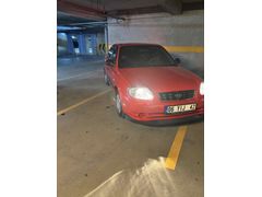 Sahibinden Hyundai Accent 1.3 Admire 2003 Model  185.000 km Kırmızı