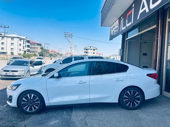 İLCİ OTOMOTİV'DEN 2023 MODEL FORD FOCUS KM 55 BİNDE OTOMATİK