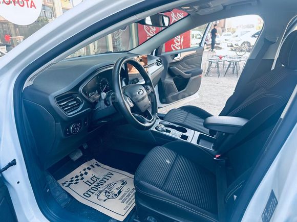 İLCİ OTOMOTİV'DEN 2023 MODEL FORD FOCUS KM 55 BİNDE OTOMATİK
