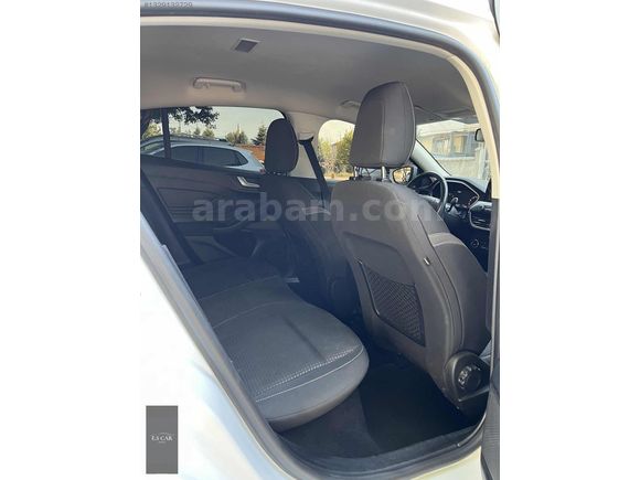 2020 FORD FOCUS 1.5 TDCİ EcoBlue 8 İLERİ OTOMATİK TİTANİUM FULL