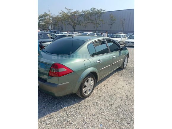 Sahibinden Renault Megane 1.6 Dynamique 2004 Model