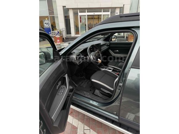 Sahibinden Renault Duster 1.6 E-Tech Techno 2024 Model  23.000 km Yeşil (metalik)