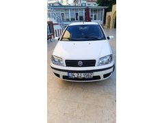 Memurdan temiz Fiat Punto 1.2 Dynamic 2005 Model İstanbul 166000km Beyaz