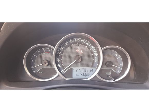 Sahibinden Toyota Auris 1.4 D-4D Advance Skypack 2013 Model 