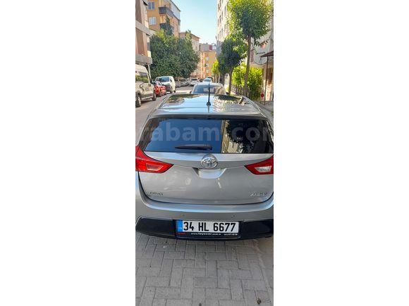 Sahibinden Toyota Auris 1.4 D-4D Advance Skypack 2013 Model 