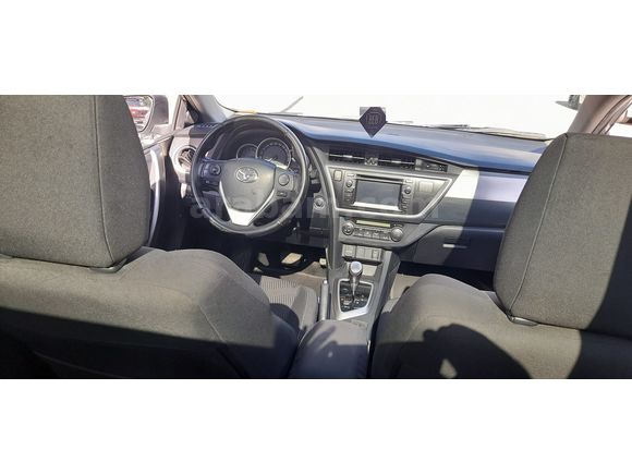 Sahibinden Toyota Auris 1.4 D-4D Advance Skypack 2013 Model 