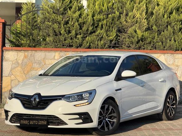 2024 ÇIKIŞLI İLK SAHİBİNDEN /GARANTİSİ DEVAM EDİYOR SERVİS BKMLI