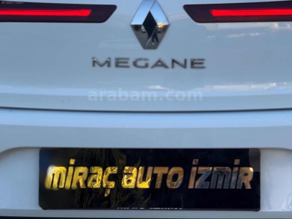 2024 ÇIKIŞLI İLK SAHİBİNDEN /GARANTİSİ DEVAM EDİYOR SERVİS BKMLI