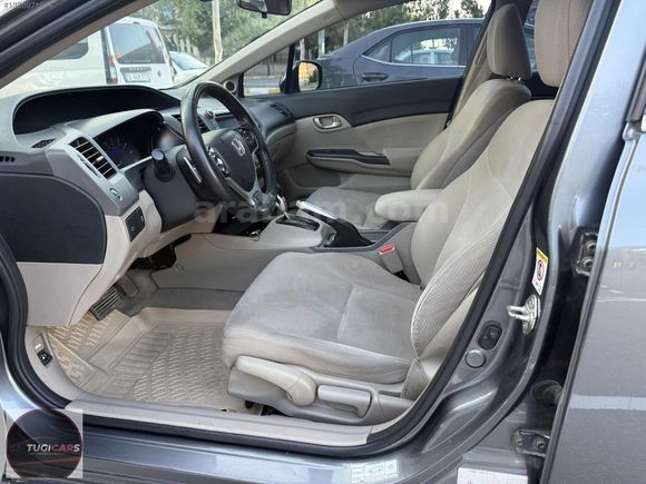 2013 MODEL HATASIZ TRAMERSİZ ELEGANCE HONDA CİVİC
