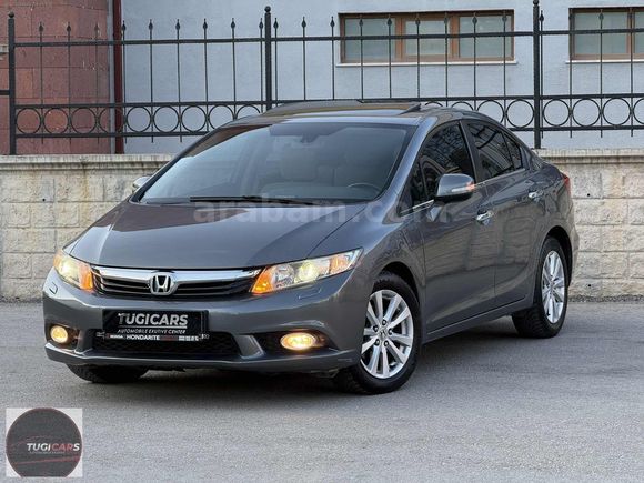 2013 MODEL HATASIZ TRAMERSİZ ELEGANCE HONDA CİVİC