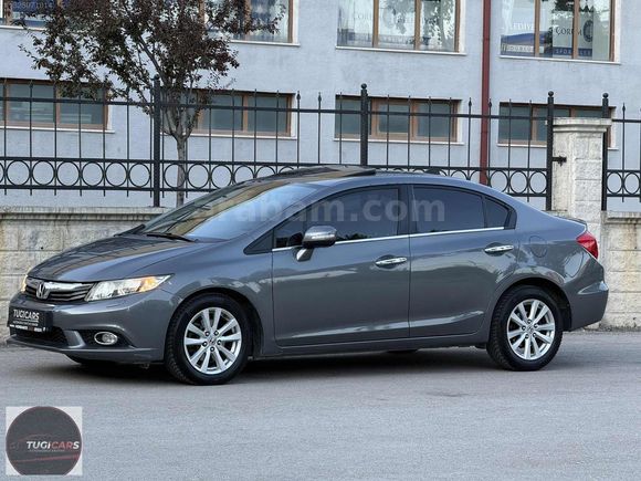 2013 MODEL HATASIZ TRAMERSİZ ELEGANCE HONDA CİVİC