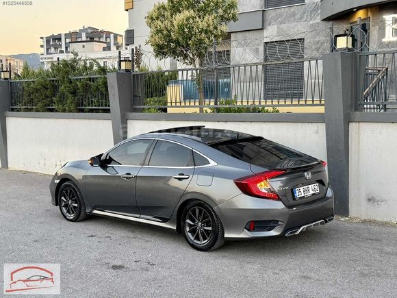 ADEN GALERİ'DEN HATASIZ CİVİC