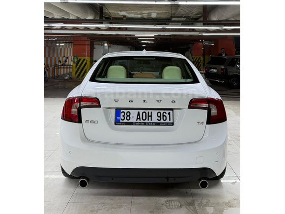 Sahibinden Volvo S60 1.6 T4  2011 Model 