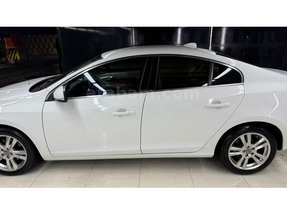 Sahibinden Volvo S60 1.6 T4  2011 Model 