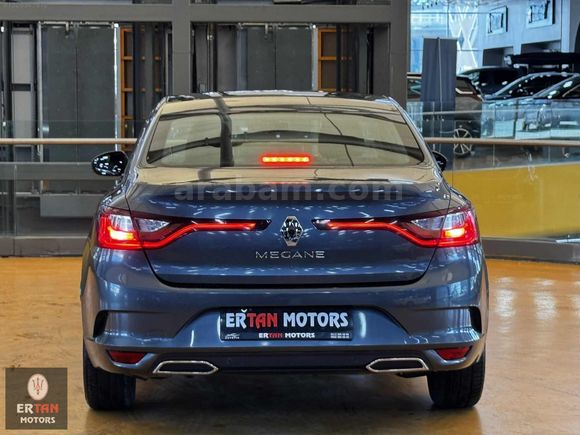 450 BİN PEŞİNAT İLE 2023 MODE RENAULT MEGANE 1.3 TCe Touch