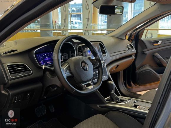 450 BİN PEŞİNAT İLE 2023 MODE RENAULT MEGANE 1.3 TCe Touch