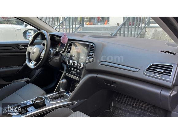 2024 MODEL RENAULT MEGANE 1.3 TCE TOUCH BOYASIZ 53.000 KMDE
