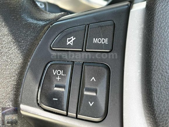 2018 MODEL OLUP 83 BİN KM FULL SERVİS BAKIMLI AİLE ARACI