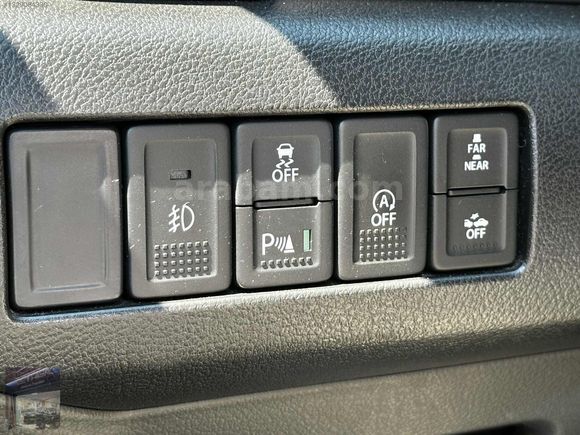 2018 MODEL OLUP 83 BİN KM FULL SERVİS BAKIMLI AİLE ARACI