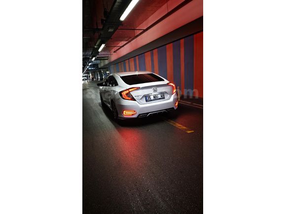 Sahibinden Honda Civic 1.6i VTEC Eco Executive 2017 Model