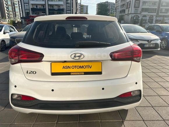 Otomatik i20
