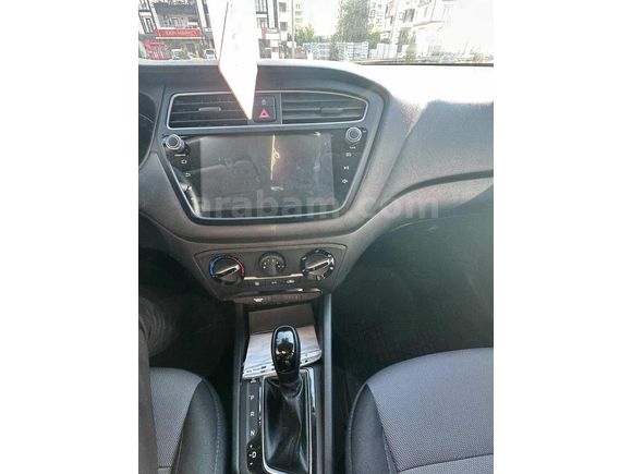 Otomatik i20