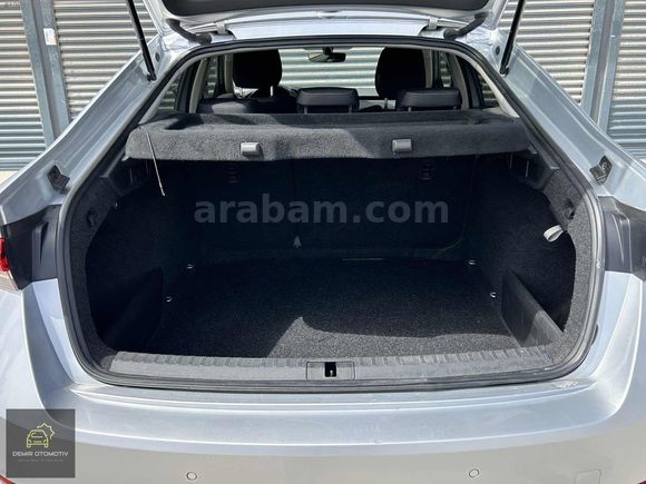 2021 HATASIZ SKODA OCTAVİA 1.0 E-TEC ELİTE CAR PLAY
