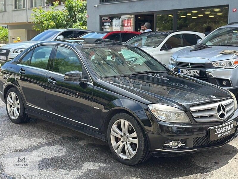 Galeriden Mercedes - Benz C 220 CDI Avantgarde 2009 Model İstanbul 295.000 km Siyah