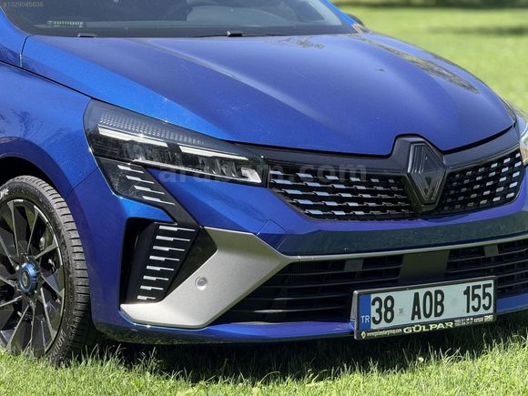 2024 CLİO 1.6 E Tech Techno Espirit Alpine 10.000 KM de