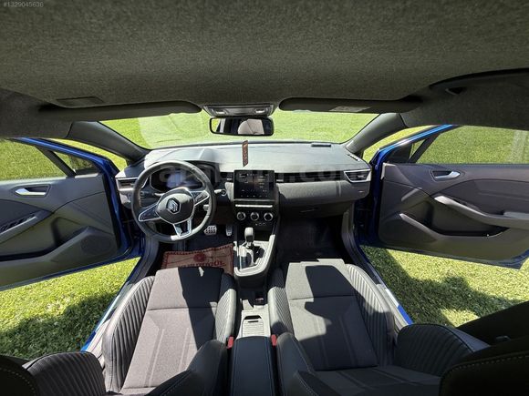 2024 CLİO 1.6 E Tech Techno Espirit Alpine 10.000 KM de