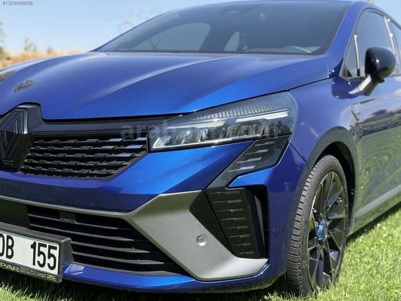 2024 CLİO 1.6 E Tech Techno Espirit Alpine 10.000 KM de