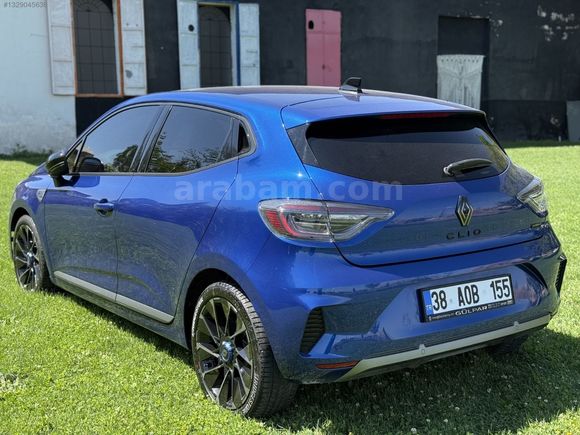 2024 CLİO 1.6 E Tech Techno Espirit Alpine 10.000 KM de