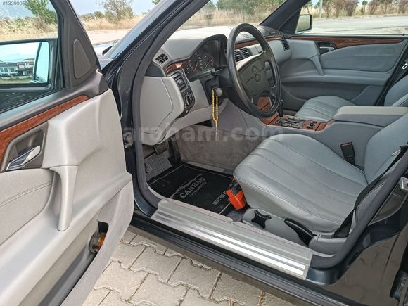 MERCEDES E200 CLASSİC 1998 MODEL 142000 KM OTOMATİK VİTES