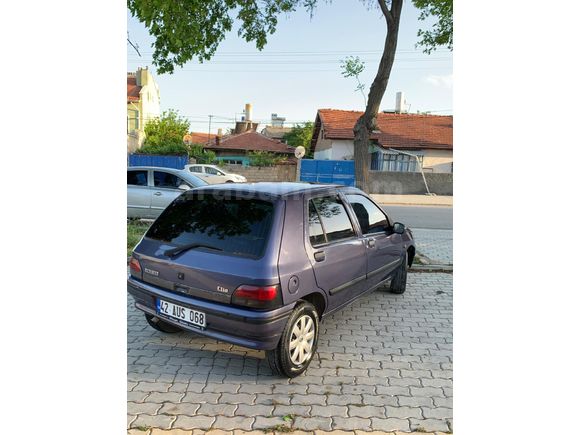 Sahibinden Renault Clio 1.4 RT 1996 Model