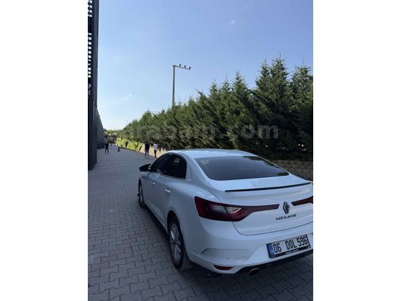 Sahibinden Renault Megane 1.5 Blue DCI Touch 2020 Model 