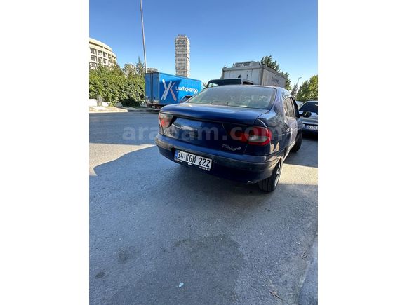 Sahibinden Renault Megane 2.0 RXE 1998 Model