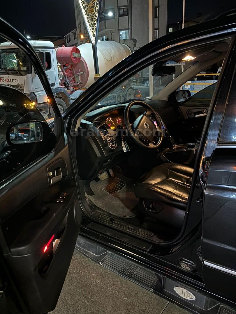 Sahibinden KGM SsangYong Kyron 2.0 L XDI Limited 4x4 2010 Model İstanbul 219.000 km Siyah 2