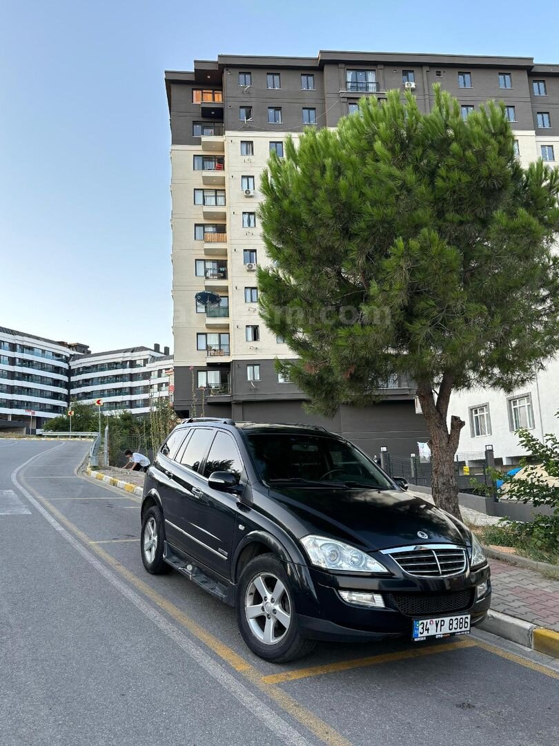 Sahibinden KGM SsangYong Kyron 2.0 L XDI Limited 4x4 2010 Model İstanbul 219.000 km Siyah 3