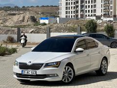SKODA SÜPER B PRESTİJ CAM TAVAN
