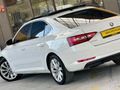 SKODA SÜPER B PRESTİJ CAM TAVAN