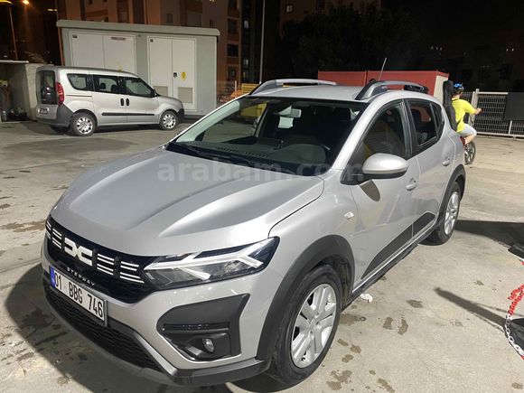 Otomatik Dacia Sandero Stepway 1.0 Tce Expression 2023 Model 