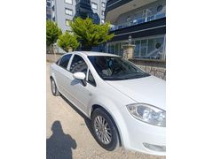 2010 active plus 4 cam otomatik hız sabitleyici vardır