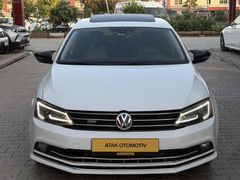 ATAK OTO TR NİN EN UYGUN FİYATINA HIGHLINE SANRUFLU JETTA