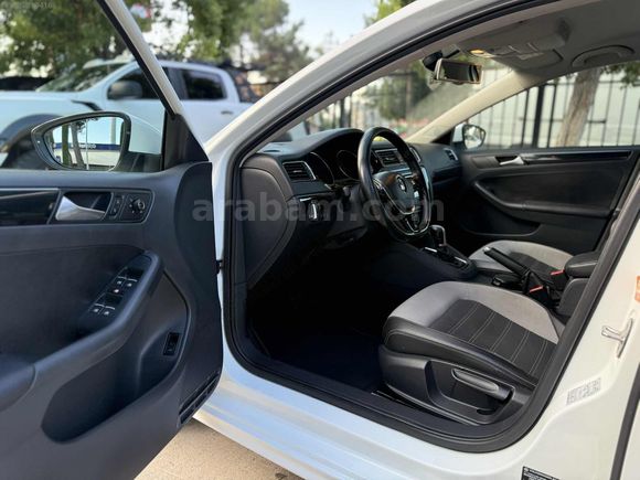 HATASIZ BOYASIZ 2015 JETTA 1.6TDİ HİGHLİNE SERVİS BAKIMLI