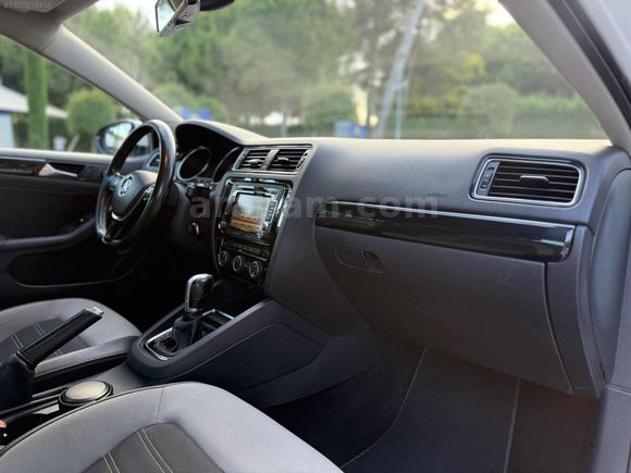 HATASIZ BOYASIZ 2015 JETTA 1.6TDİ HİGHLİNE SERVİS BAKIMLI