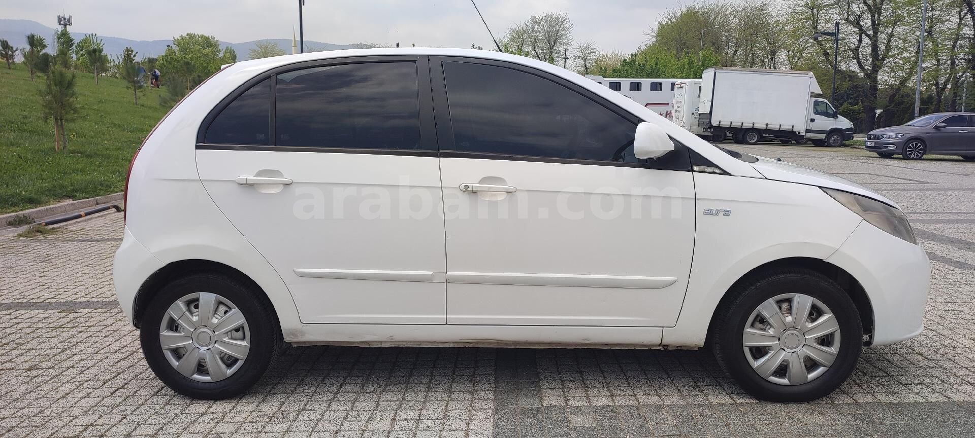 Sahibinden Tata Vista 1.3 TDI Quadrojet Aura 2011 Model Bursa 235.000 km Beyaz 3