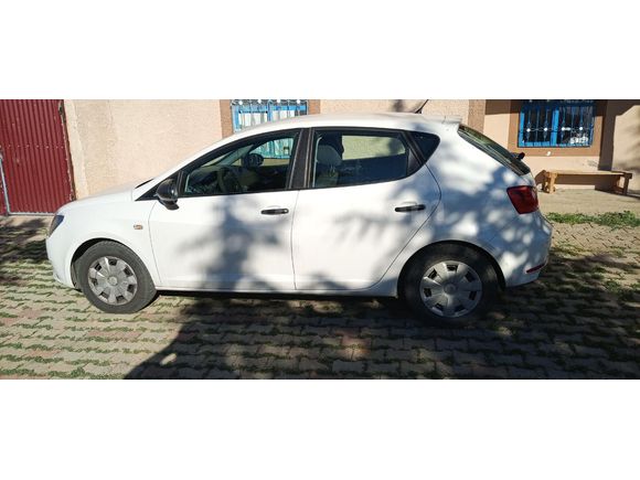 Sahibinden hatasız  Seat Ibiza 1.4 Reference 2014 Model  179.000 km Beyaz