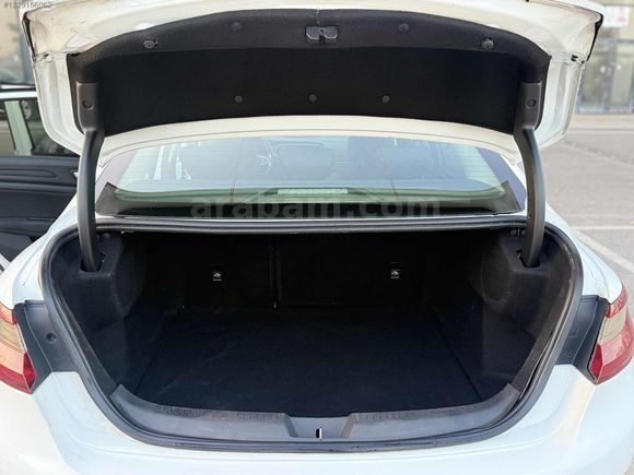 2019 TOUCH OTOMOTİK DİZEL EDC 252KM MEGANE 4